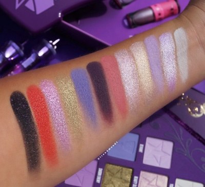 Палетка теней Jeffree Star - Blood Lust Palette